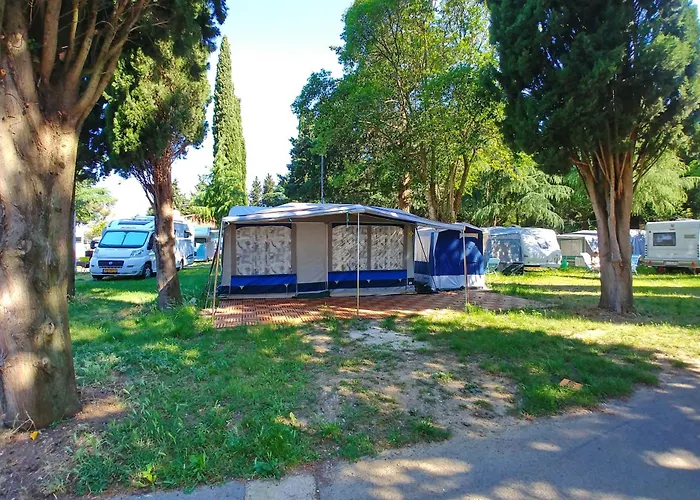 Camping Adria Ankaran - Pitches