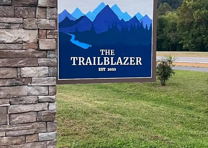 Wildflower Room At The Trailblazer Unit 9