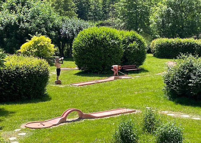 Camping De Matour - Onlycamp