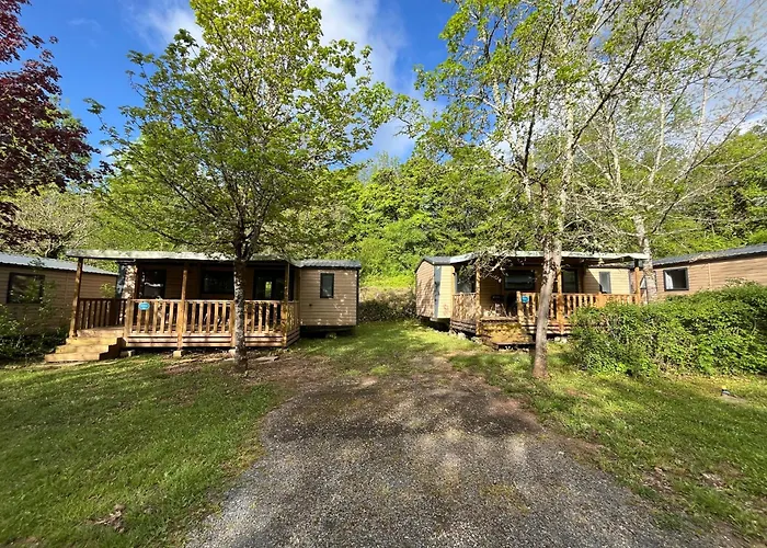 Camping De Collonges-La-Rouge