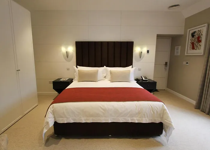 Cae Court Hotel