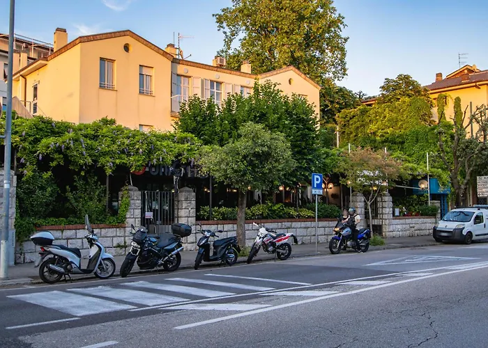 Hotel Tritone