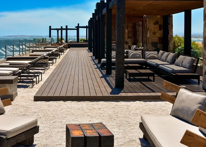 Radisson Blu Acqua Hotel & Spa Concon