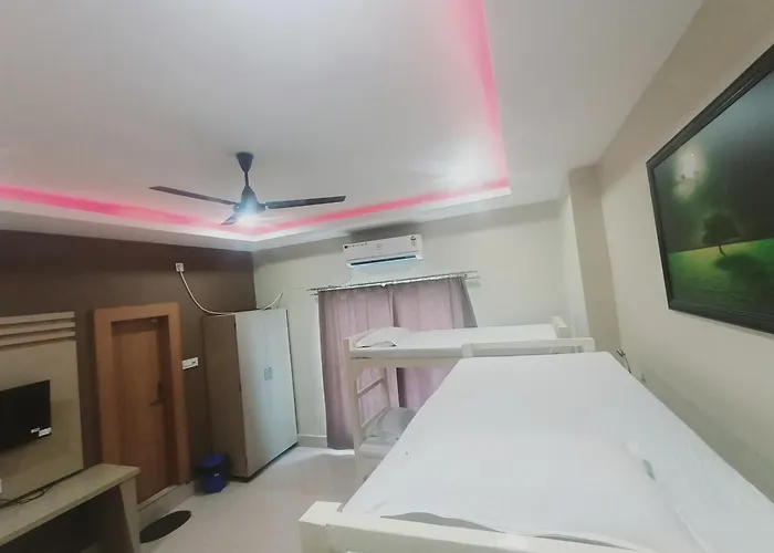 Grace Inn A Premium Guest House, Near Airport & Ion Digital