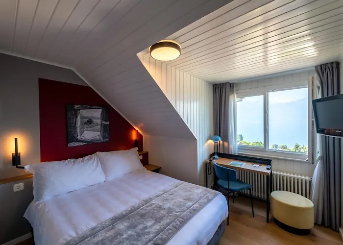 Chatonneyre Hotel & Restaurant