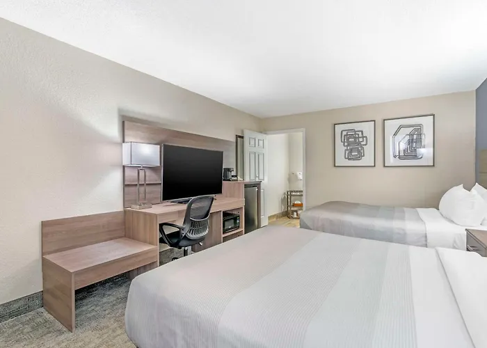Quality Inn Daytona Speedway - I-95