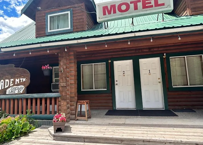 Jade Mountain Motel