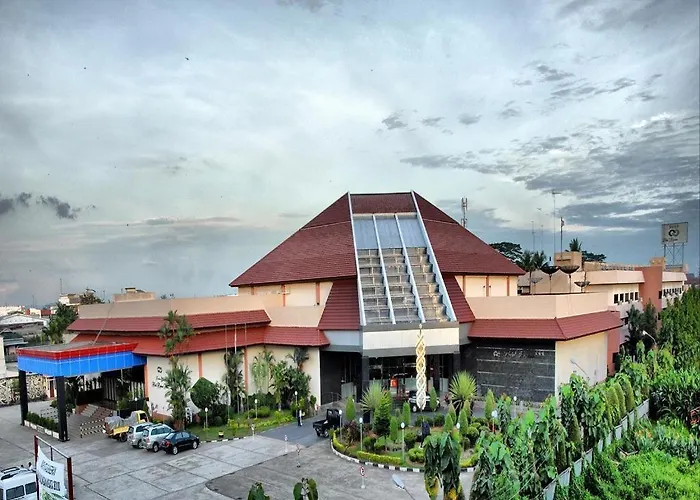 Kapuas Palace Hotel