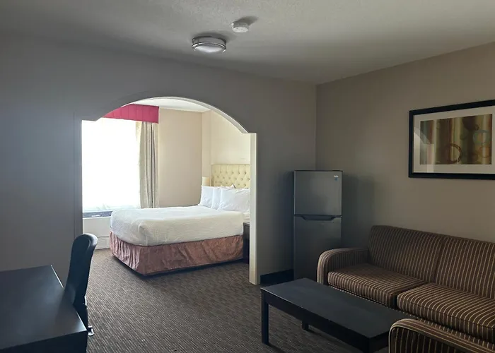 Ramada By Wyndham Estevan