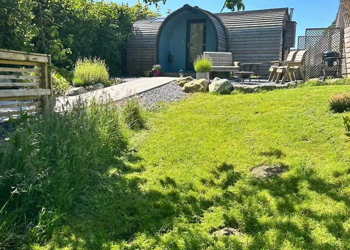 Cwt Y Gwenyn Glamping Pod