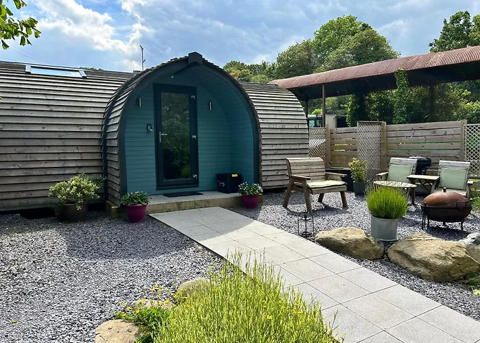Cwt Y Gwenyn Glamping Pod