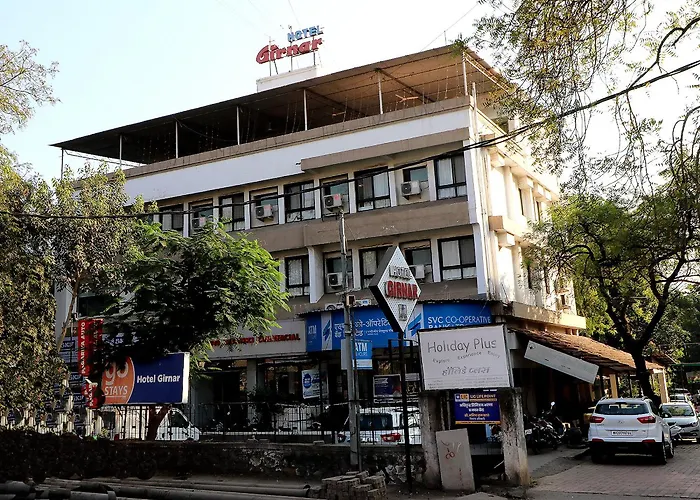 Hotel Girnar