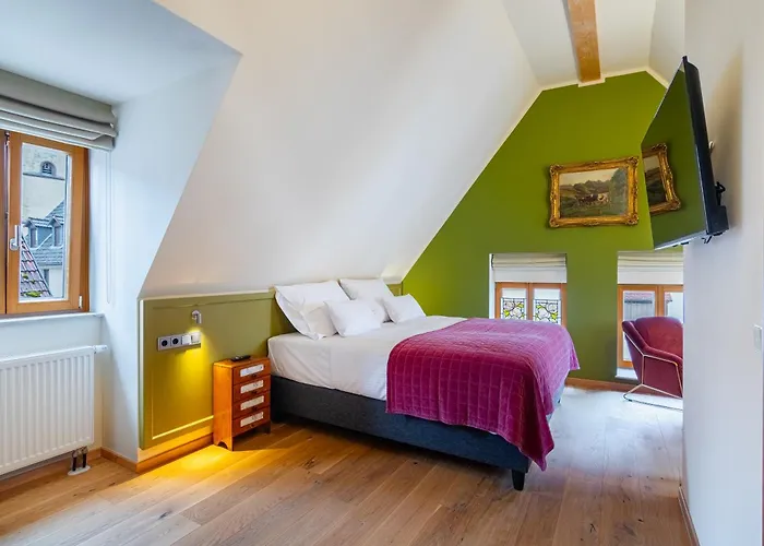 Hotel Maroggo Schenke Fränkisches Wirtshaus am Main