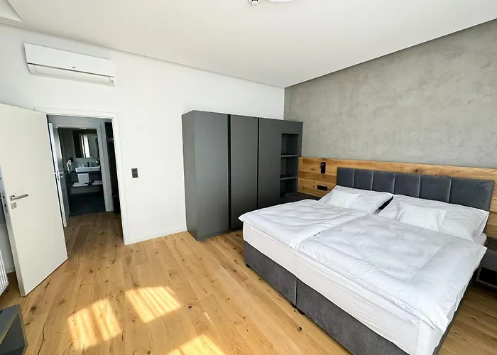 Jan Maria Hotel