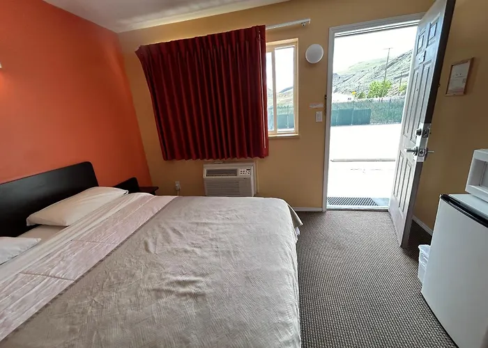 Riverside Motel Cache Creek