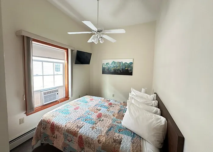 Abellona Inn & Suites