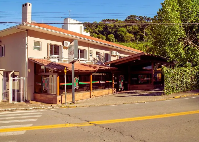 Dona Adelia Hotel E Restaurante
