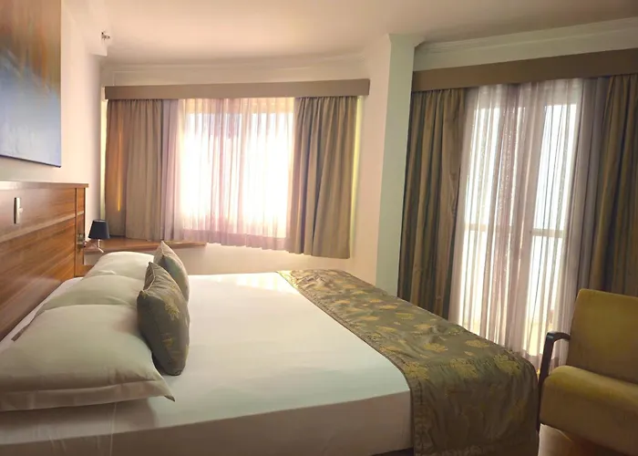 Faro Hotel Sao Jose Dos Campos