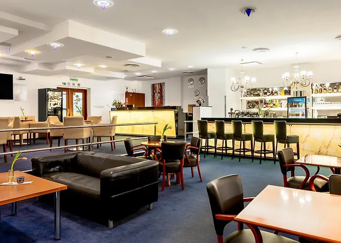 Hotel Saris
