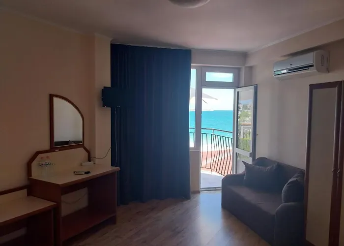 Aura Family Hotel