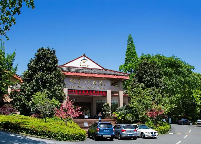 E-Mei Mountain Hotel
