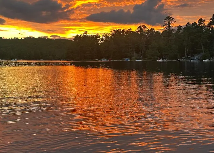 The Lodge At Loon Lake