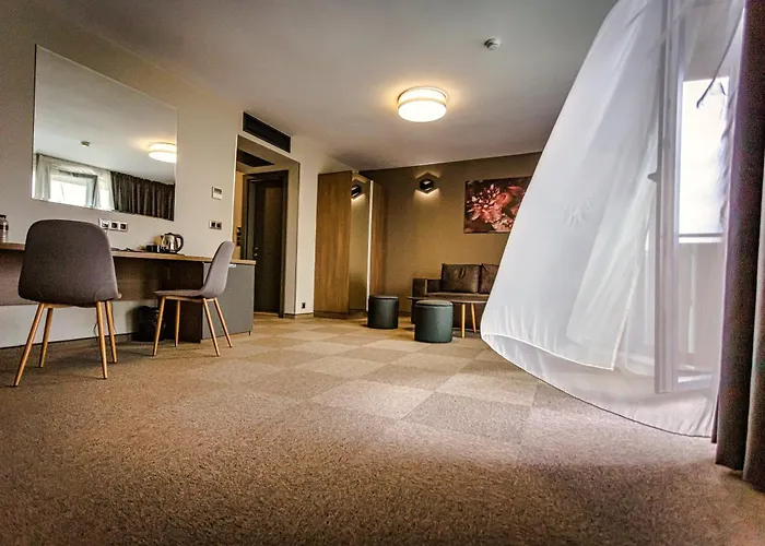 Jitomir Hotel