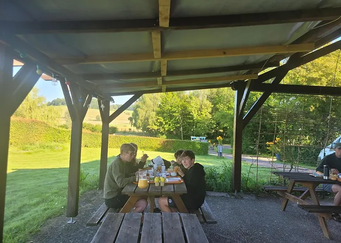 Camping Les Hirondelles
