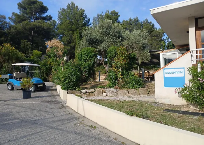 Camping Le Cezanne Montagne Sainte-Victoire