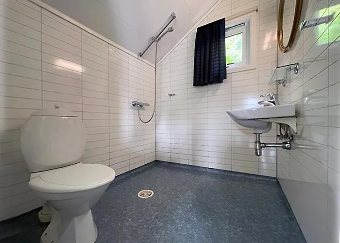Selje Camping - Hytte Nr 5