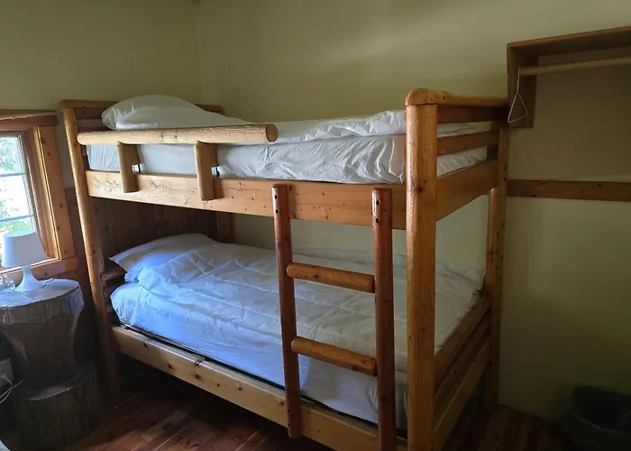 Rustic Beaverfoot Lodge Room N3