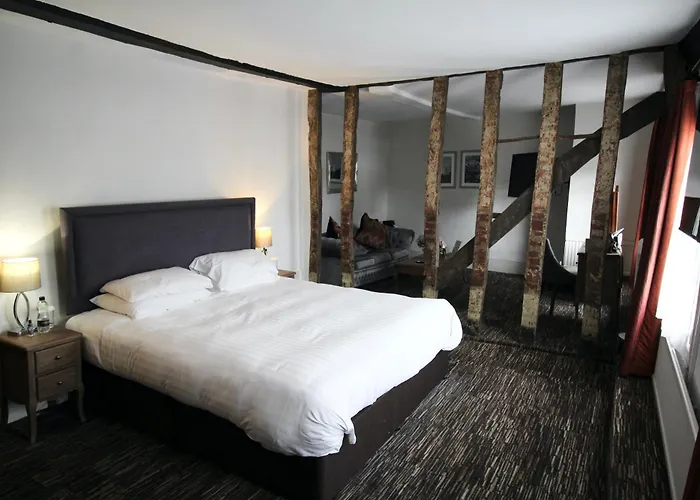 The Saracens Head Hotel - The Coaching Inn Group