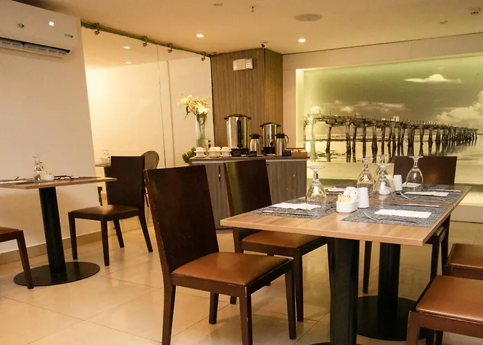 Ramada By Wyndham Panama Via Argentina