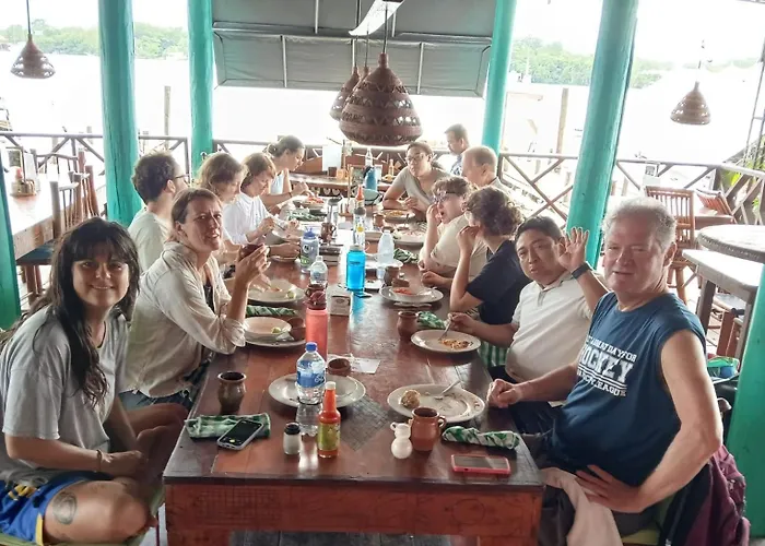 The Golden Resort - Tortugal River Lodge & Marina