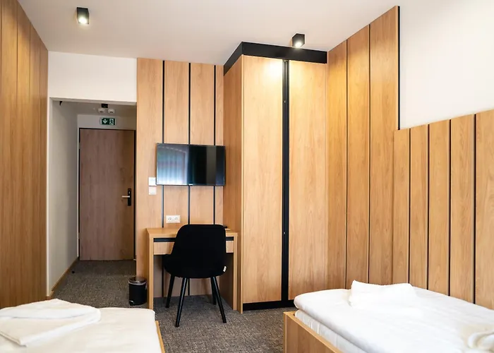 Hunor Hotel Es Etterem