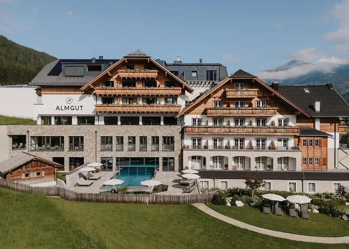 ALMGUT - Mountain Wellness Hotel Sankt Margarethen im Lungau