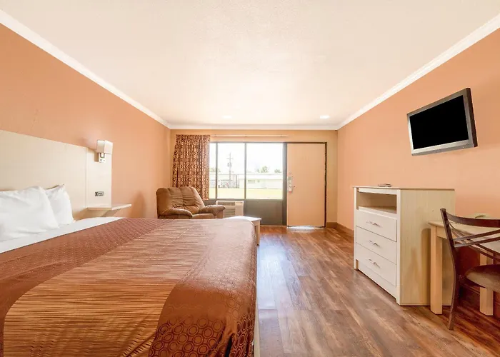 River Valley Motor Inn By Oyo La Grange Texas