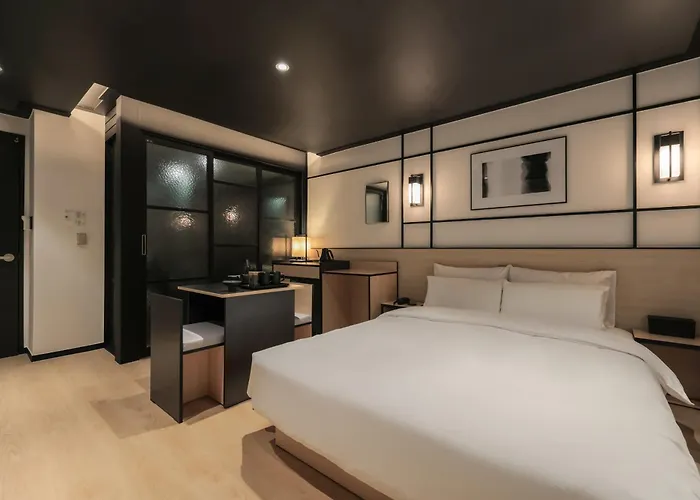 Mitasuya Ryokan Hotel Gumi By Aank