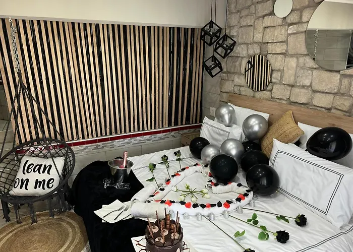 Africa Paradise - Or Tambo Airport Boutique Hotel