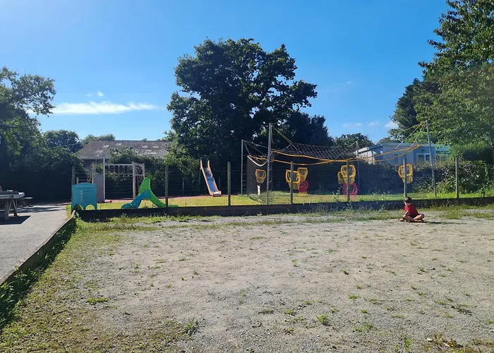 Mobil-Home En Camping Proche De La Mer