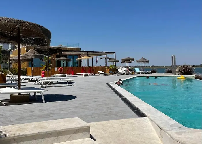 818 Centro Náutico Bungalows