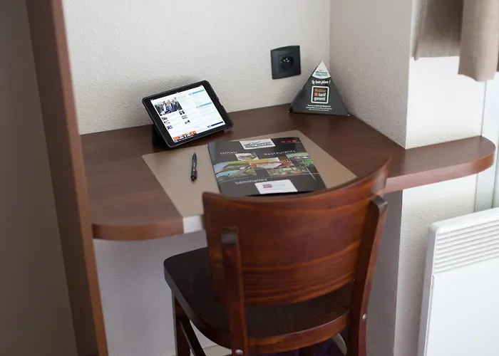 Brit Hotel Toulouse Colomiers - L'Esplanade