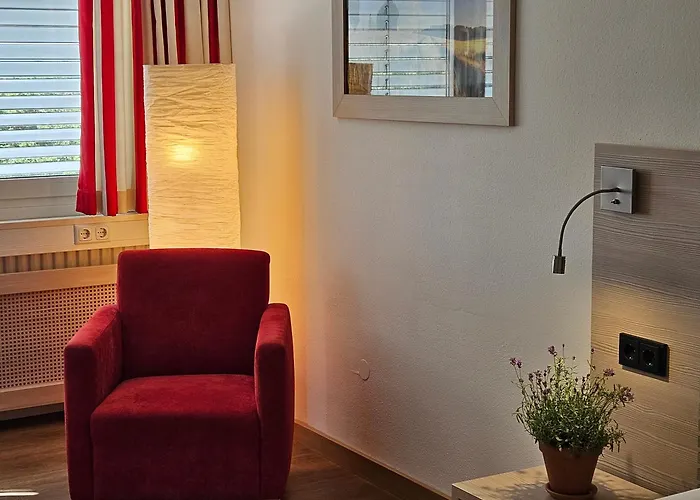 Heinrich Pesch Hotel