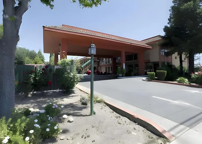 Days Inn By Wyndham Gilroy