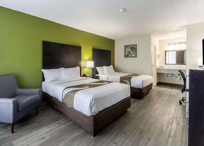Quality Inn & Suites Vandalia Near I-70 And Hwy 51