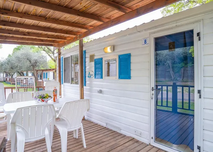 Happy Camp Mobile Homes In Camping Cisano San Vito
