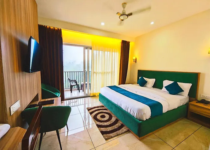 Hotel Pines And Peeks By Tws Hotels