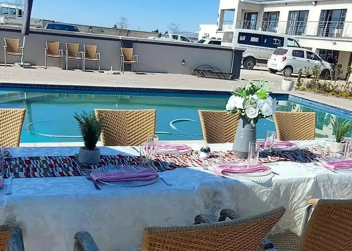 Zovuyo Hotel