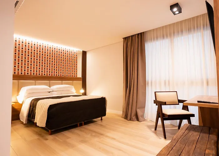 Nuit Hotel