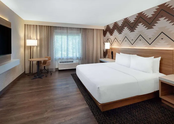 Wyndham Garden Redwood Valley - Ukiah